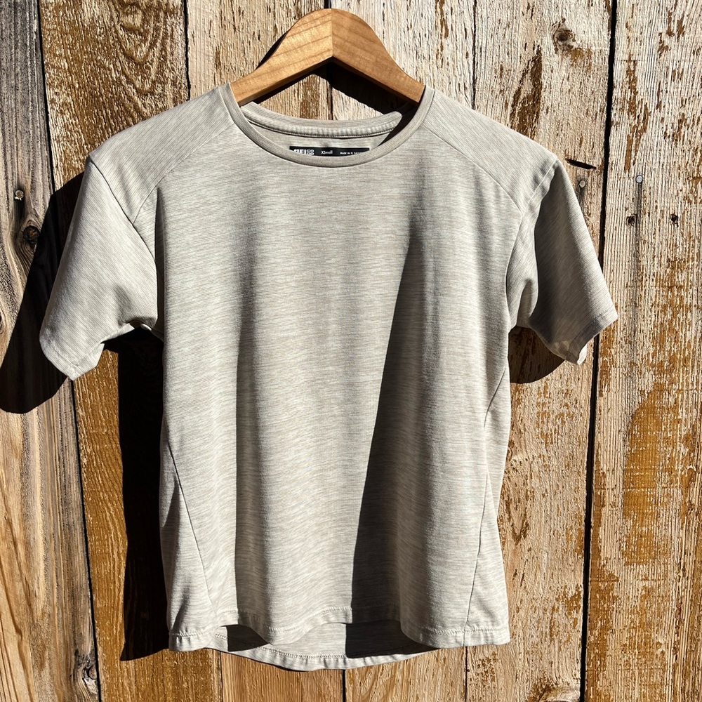SOLD - REI Women’s Active T-shirt XS, Beige/White